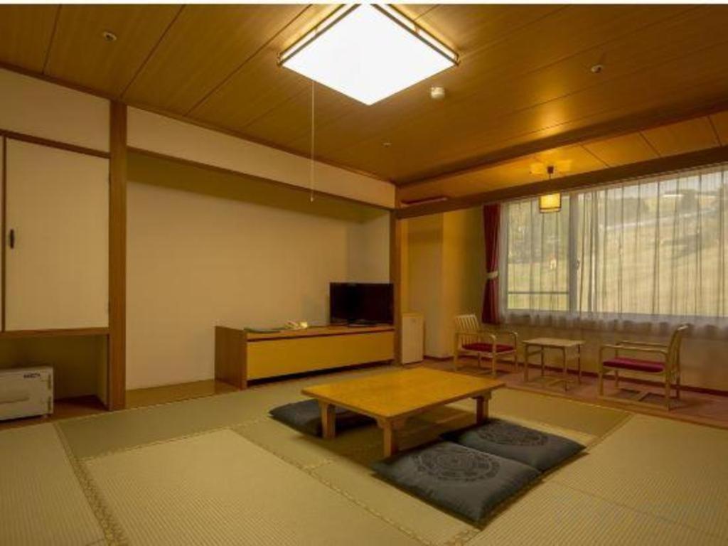 Washigatake Kogen Hotel Rainbow Gujo Eksteriør billede
